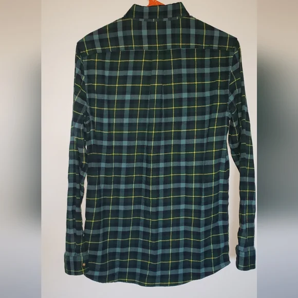 Vineyard Vines | Stretch Flannel Plaid Shirt - Picture 5 of 6